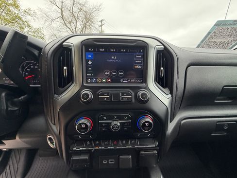 Used 2021 Chevrolet Silverado 1500 LT Trail Boss w/ Convenience Package II image 26