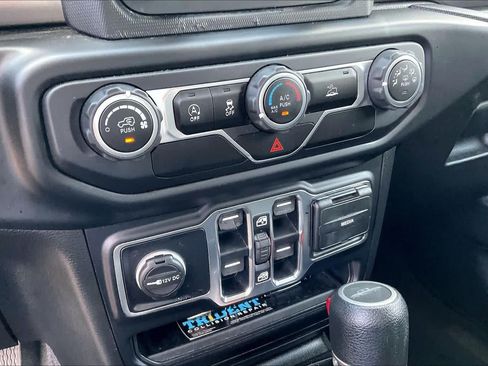 Used 2020 Jeep Gladiator Sport w/ Quick Order Package 24S AWD/4WD image 31
