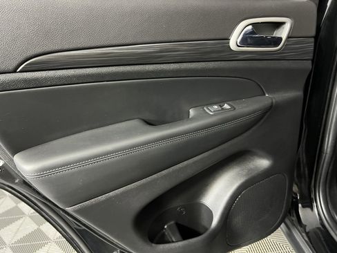 Certified 2021 Jeep Grand Cherokee Laredo X image 25