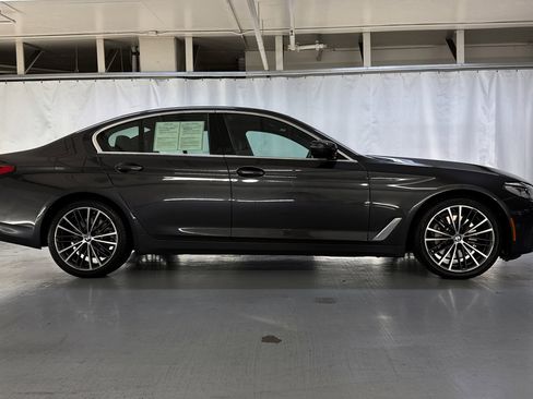 Used 2023 BMW 530i w/ Convenience Package image 7