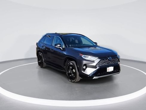 Certified 2020 Toyota RAV4 XSE w/ XSE Grade Weather Package image 2