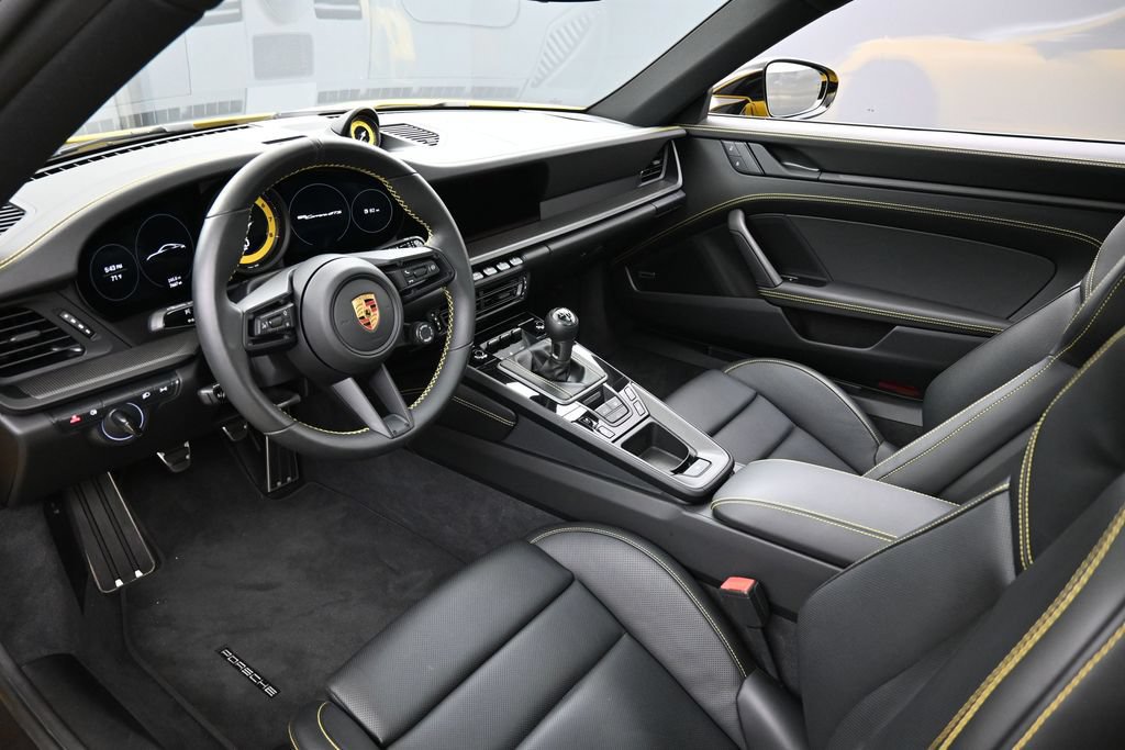 Certified 2023 Porsche 911 Carrera GTS RWD image 4