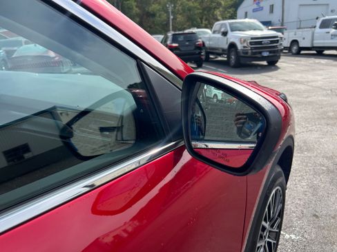 New 2025 Ford Escape SE image 34