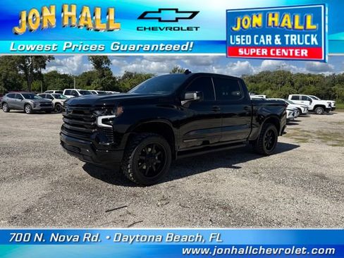 Used 2025 Chevrolet Silverado 1500 High Country w/ Midnight Edition AWD/4WD image 2
