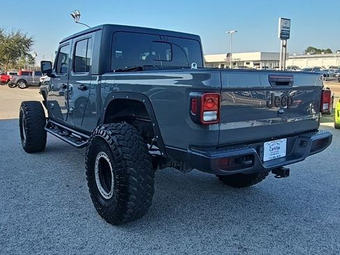 Used 2022 Jeep Gladiator Sport image 5