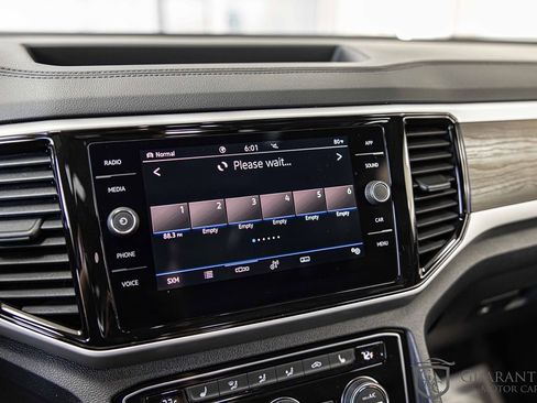 Used 2022 Volkswagen Atlas SE image 26