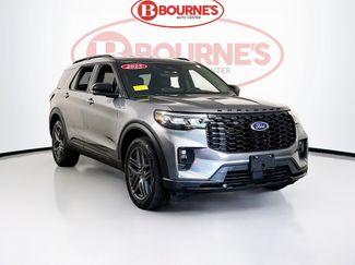 Used 2025 Ford Explorer ST-Line w/ ST-Line Street Pack AWD/4WD video 1