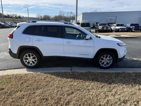 Used 2015 Jeep Cherokee Latitude w/ Comfort/Convenience Group image 6