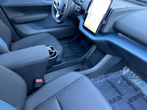 New 2026 Volvo EX30 Cross Country Ultra w/ Protection Package Premier AWD/4WD image 17