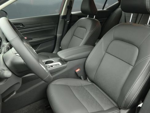 New 2026 Nissan Altima 2.5 SV w/ SV Premium Package AWD/4WD image 9