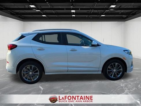 Used 2023 Buick Encore GX Select w/ Sport Touring Package FWD image 9