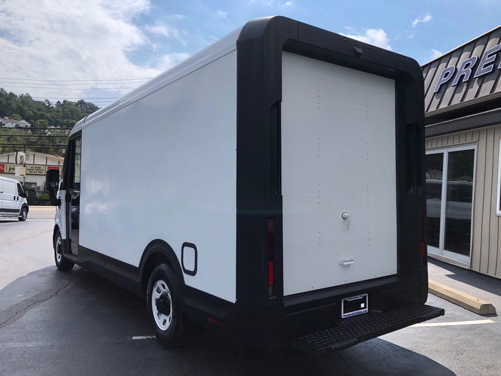 Used 2024 Chevrolet Brightdrop 600 w/ Commercial Equipment Package AWD/4WD image 5