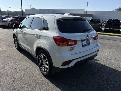 Used 2019 Mitsubishi Outlander Sport ES FWD image 5