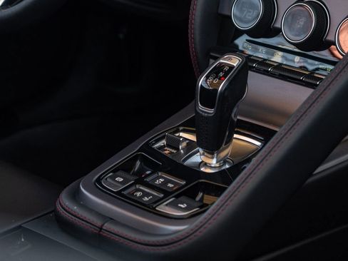 Used 2021 Jaguar F-TYPE Convertible image 30