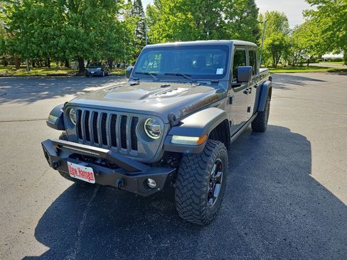 Used 2020 Jeep Gladiator Rubicon w/ LED Lighting Group AWD/4WD image 2