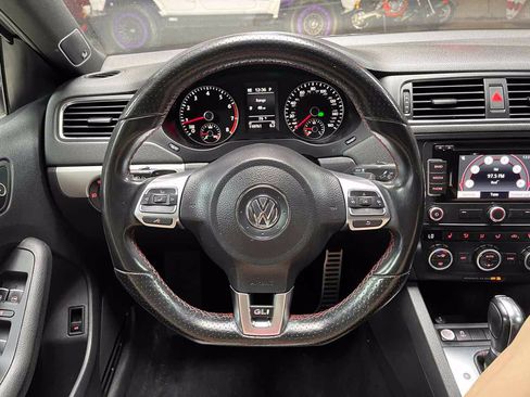 Used 2013 Volkswagen Jetta GLI Autobahn FWD image 12
