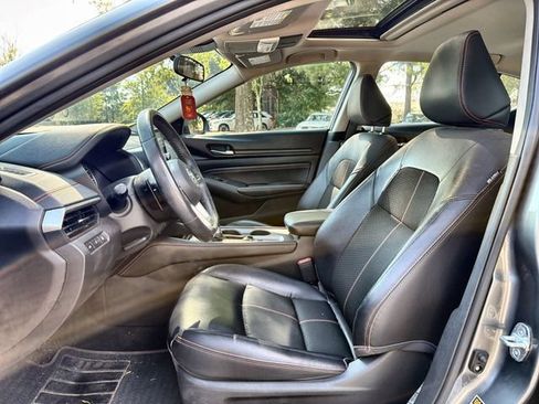 Used 2020 Nissan Altima 2.5 SR w/ Premium Package AWD/4WD image 11