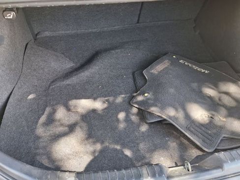 Used 2018 MAZDA MAZDA3 Touring image 6