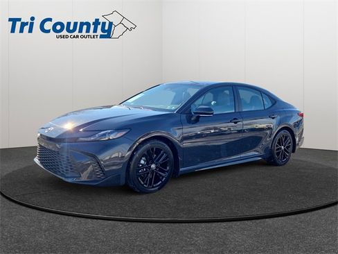 Certified 2026 Toyota Camry SE image 3