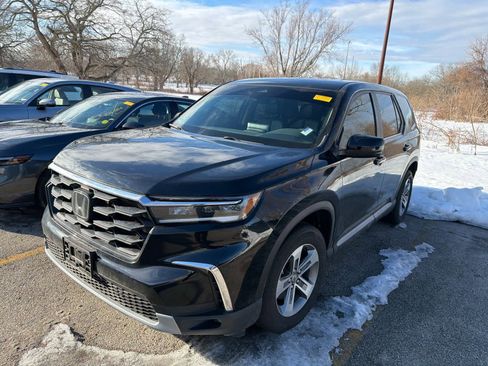 Used 2024 Honda Pilot EX-L image 9