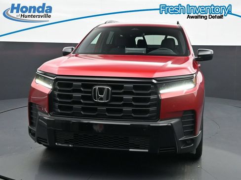Used 2026 Honda Pilot Sport image 4