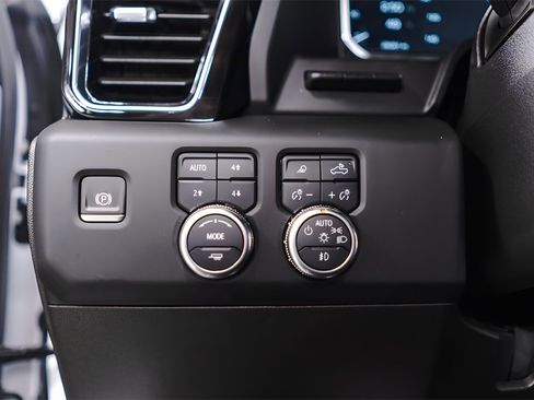 Used 2024 GMC Sierra 2500 Denali Ultimate w/ LPO, GMC Protection Package image 19