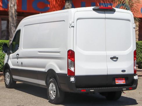 Used 2022 Ford E-Transit Medium Roof RWD image 6