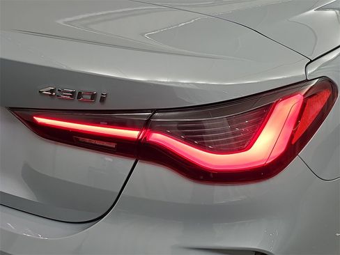 Used 2023 BMW 430i xDrive Convertible w/ M Sport Package image 34