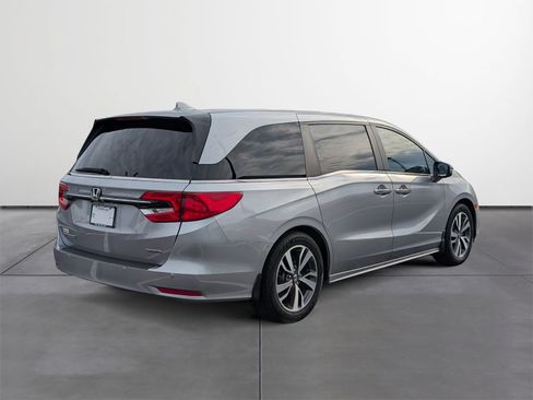 Used 2021 Honda Odyssey Touring image 5