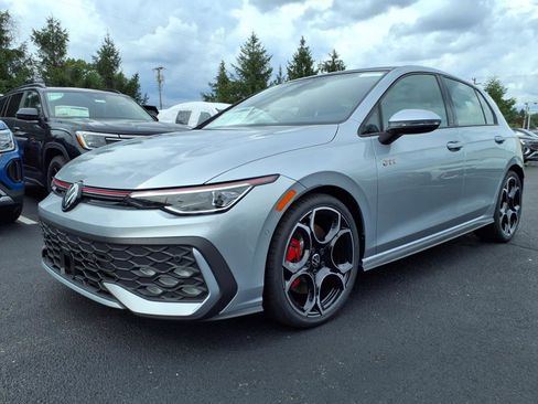 New 2025 Volkswagen GTI Autobahn image 2