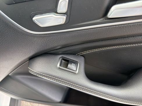 Used 2020 Mercedes-Benz GLA 250 4MATIC w/ Convenience Package image 29