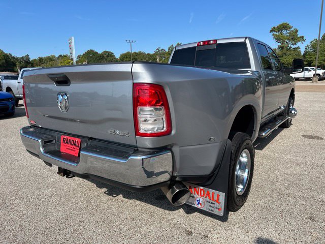 Used 2024 RAM 3500 Tradesman w/ Chrome Appearance Group AWD/4WD image 5