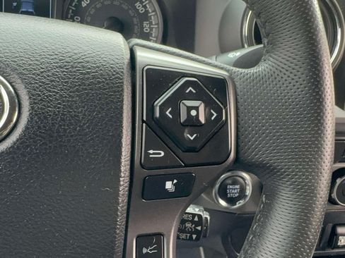 Certified 2022 Toyota Tacoma TRD Sport w/ Technology Package AWD/4WD image 19