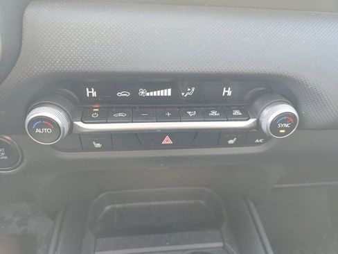 Used 2024 MAZDA CX-50 AWD 2.5 S w/ Premium Package image 16