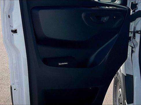 New 2025 Mercedes-Benz Sprinter 2500 image 10
