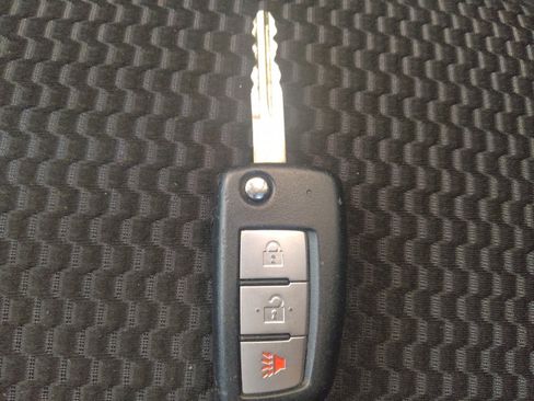Used 2020 Nissan Rogue Sport S w/ Appearance Package FWD image 32