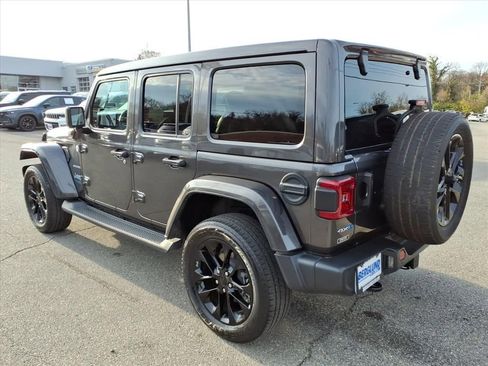 Used 2021 Jeep Wrangler Unlimited Sahara w/ Cold Weather Group image 6