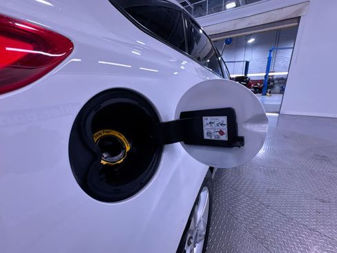 Used 2014 Ford Focus SE FWD image 37