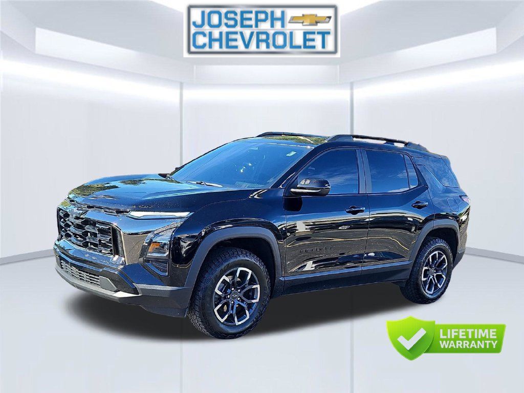 Used 2025 Chevrolet Equinox ACTIV FWD image 2
