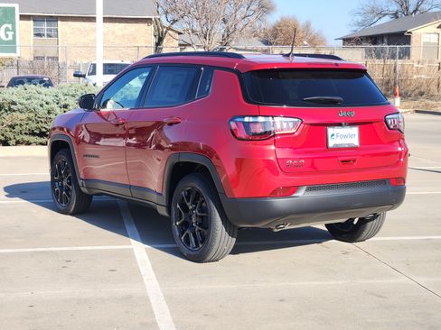 New 2026 Jeep Compass Latitude image 3