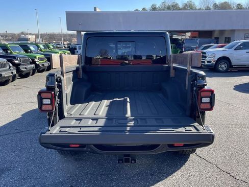 Certified 2020 Jeep Gladiator Rubicon image 37