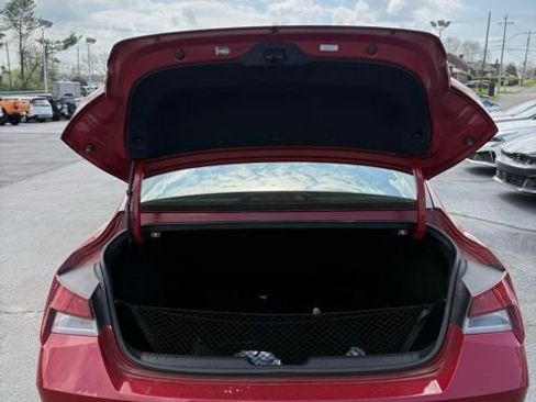 Used 2023 Hyundai Elantra SEL w/ Convenience Package image 7