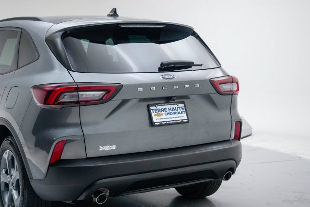 Used 2025 Ford Escape ST-Line FWD image 5