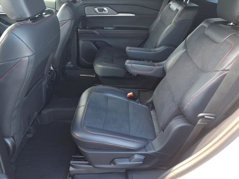 Certified 2025 Ford Explorer ST AWD/4WD image 6