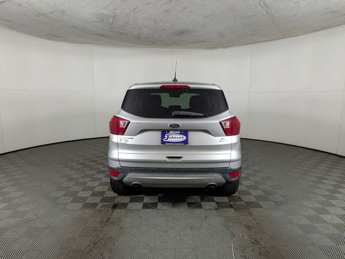 Used 2019 Ford Escape SE image 8