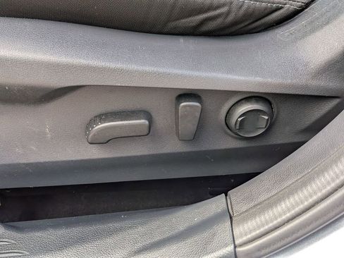 Used 2025 Subaru Outback Premium image 14