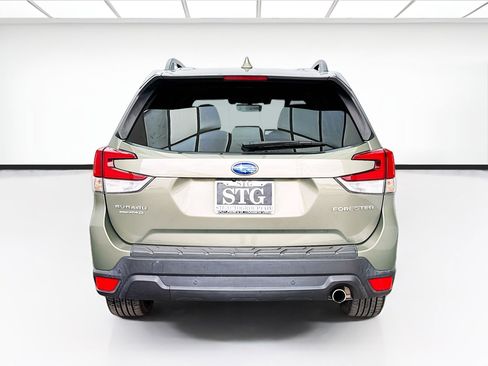 Used 2021 Subaru Forester Limited AWD/4WD image 5