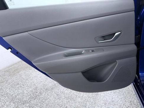 Used 2023 Hyundai Elantra SEL FWD image 19