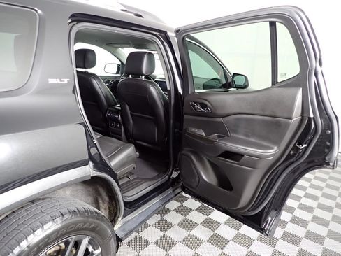 Used 2019 GMC Acadia SLT AWD/4WD image 36