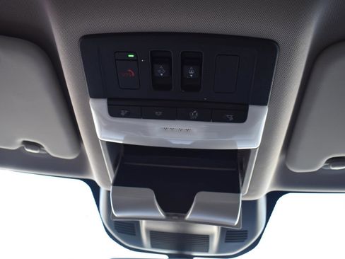 Used 2023 Nissan Rogue Platinum w/ Platinum Premium Package FWD image 47